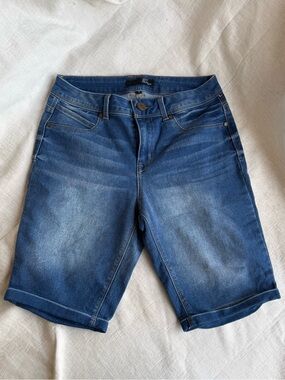 1822 Denim Women's Mid Blue Rolled-Hem Jean Shorts